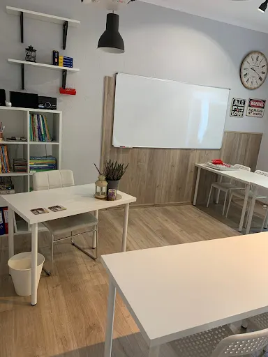 "Study House" Akademia Języka Angielskiego